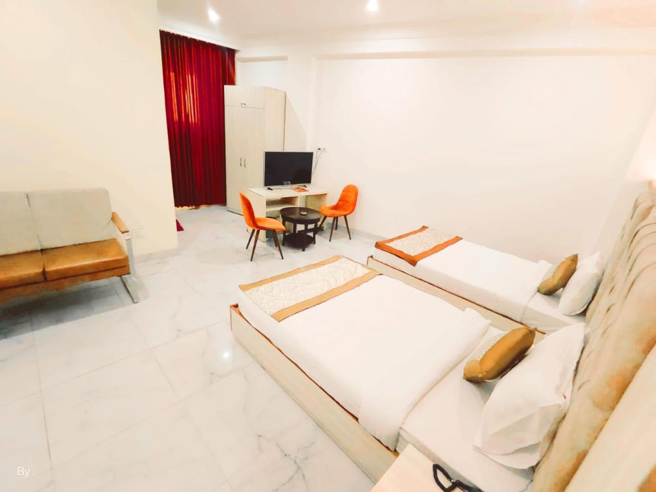 新德里 The Almora Residency - Complimentary Airport Trasnfer酒店 外观 照片