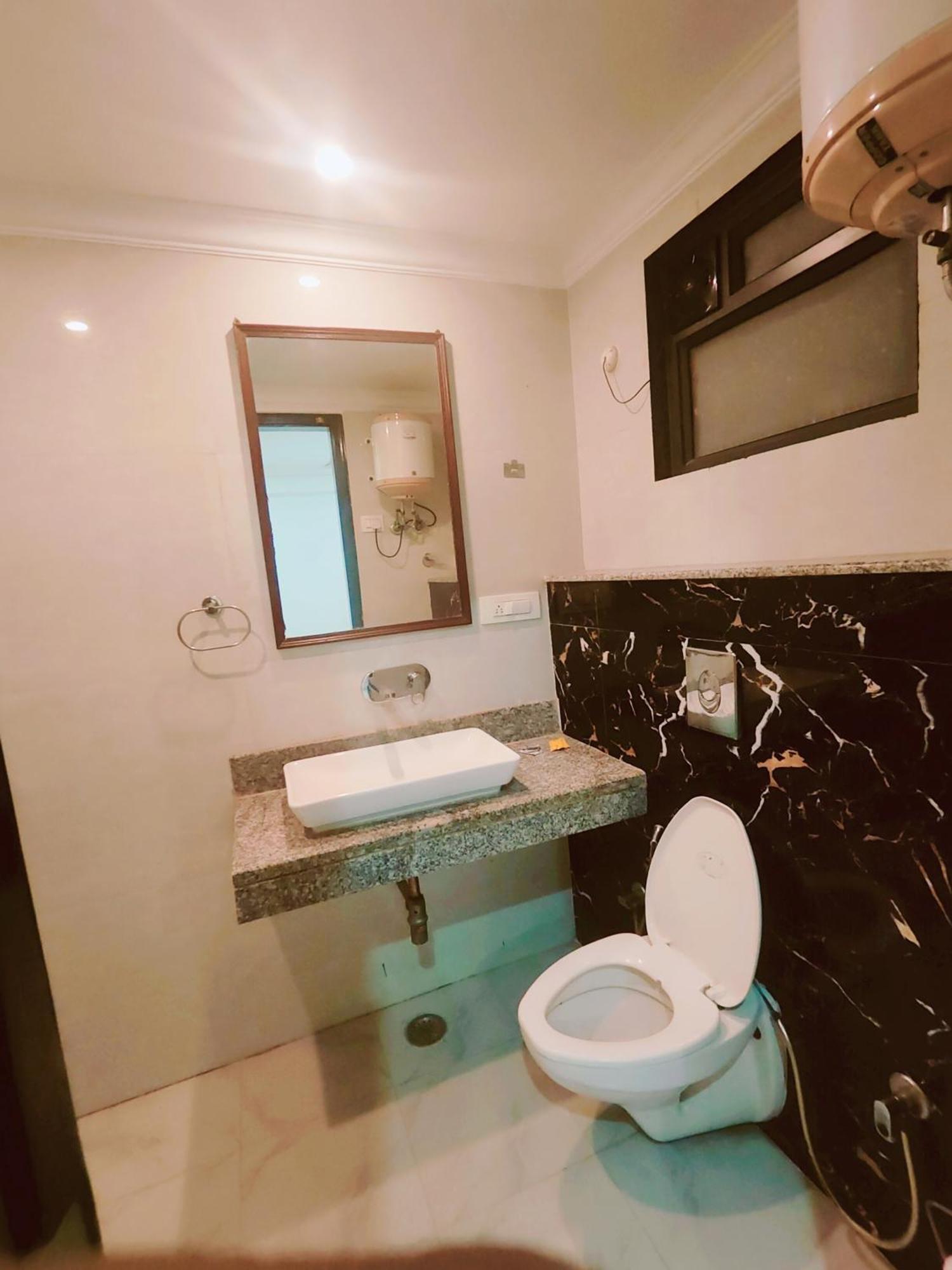 新德里 The Almora Residency - Complimentary Airport Trasnfer酒店 外观 照片