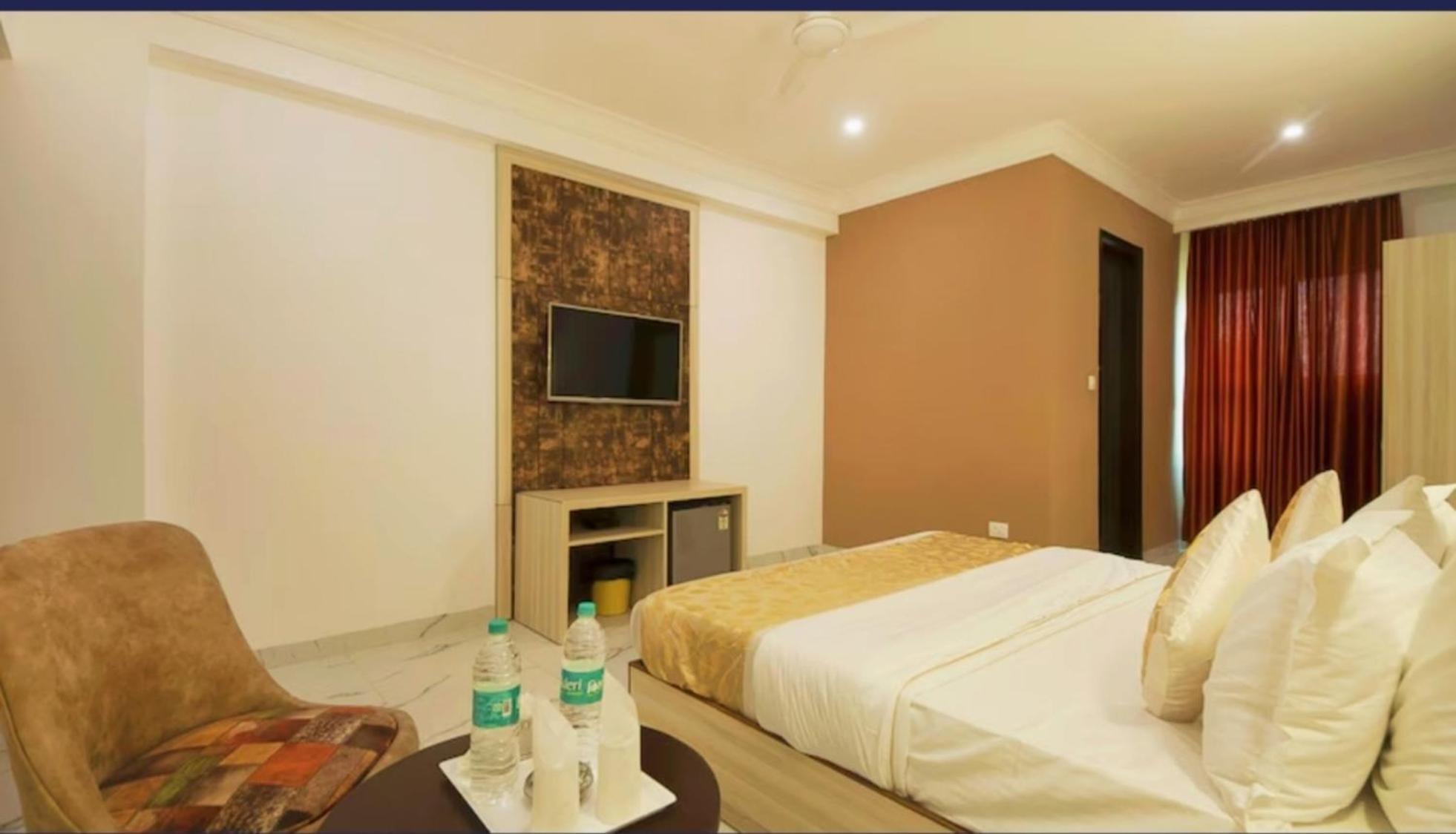新德里 The Almora Residency - Complimentary Airport Trasnfer酒店 客房 照片