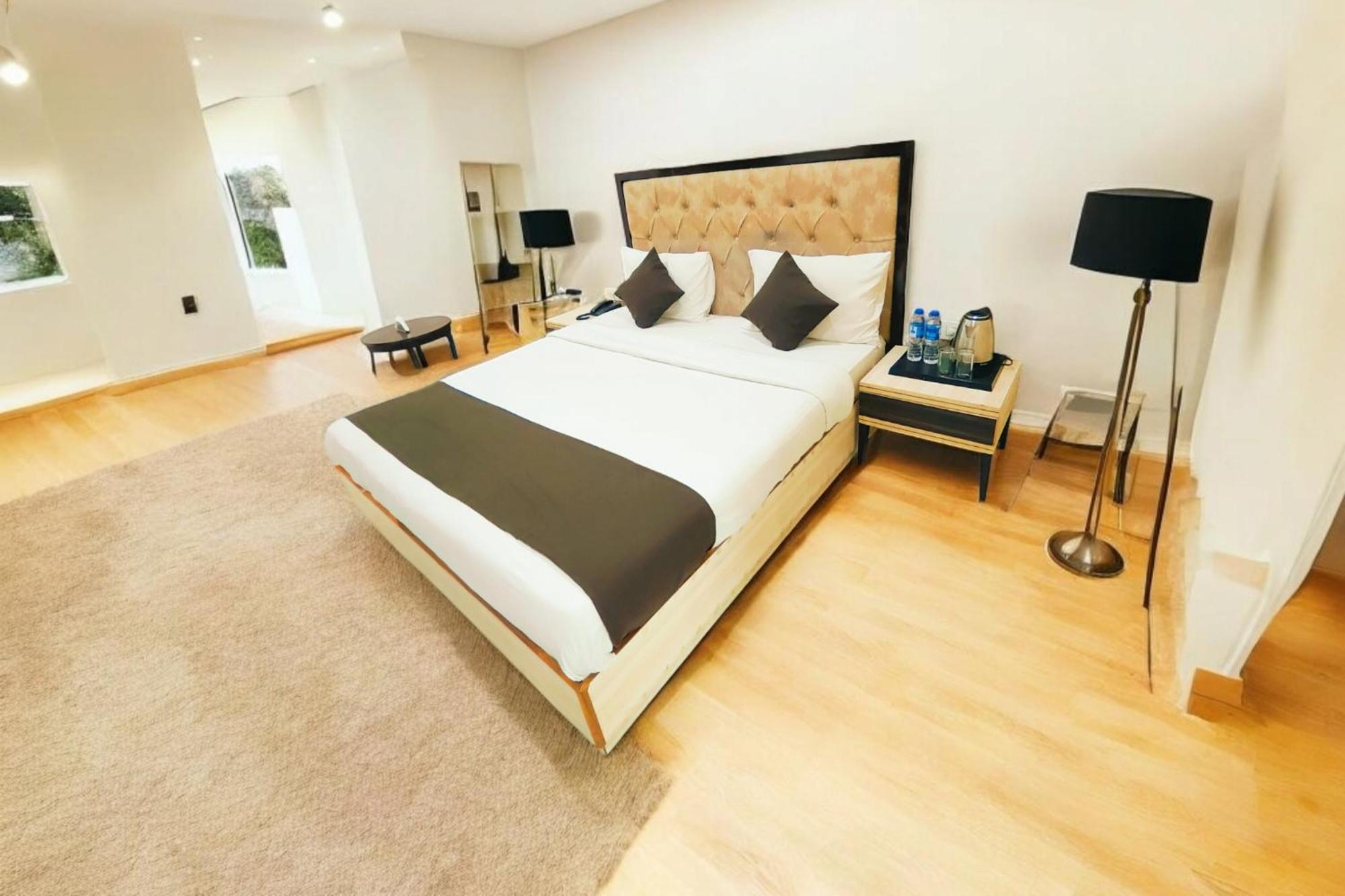 新德里 The Almora Residency - Complimentary Airport Trasnfer酒店 外观 照片